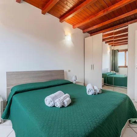 Casa Ale Holiday home *
